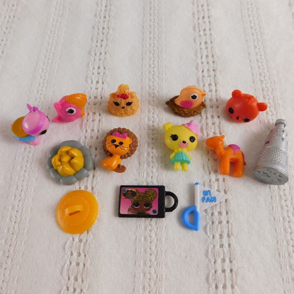 Lalaloopsy Mini Toys Accessories Pets Miniature Lot of 13 pieces Tiny Play GUC